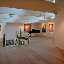 Closed for change of exhibiton